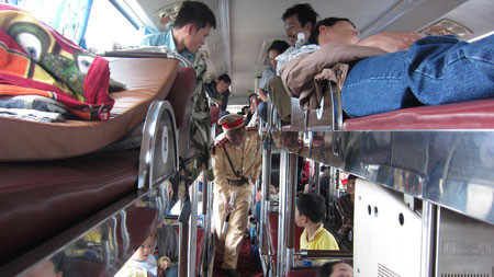 Kiểm soát phương tiện giao thông dịp lễ. Ảnh minh họa