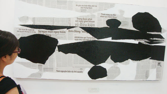 “Bóng ma trên biển” của Đặng Xuân Hòa