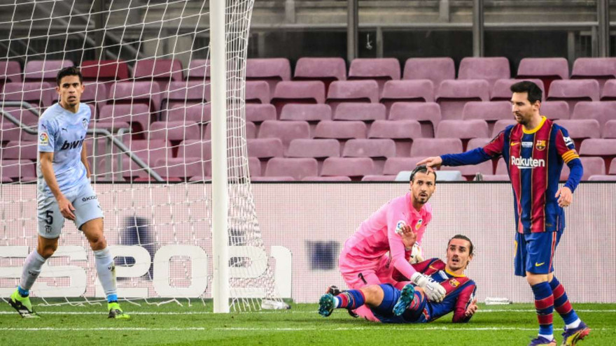 Messi lại ghi bàn, nhưng vẫn là không đủ để Barca thắng trận