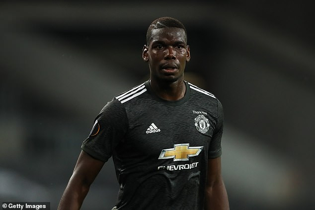 Paul Pogba mắc COVID-19.