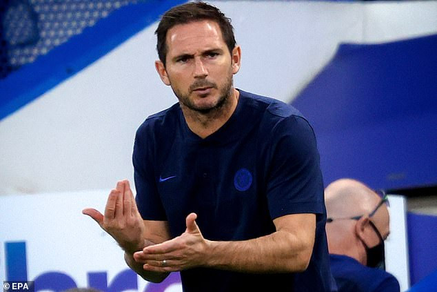Frank Lampard nói thẳng VAR đang thiên vị M.U.
