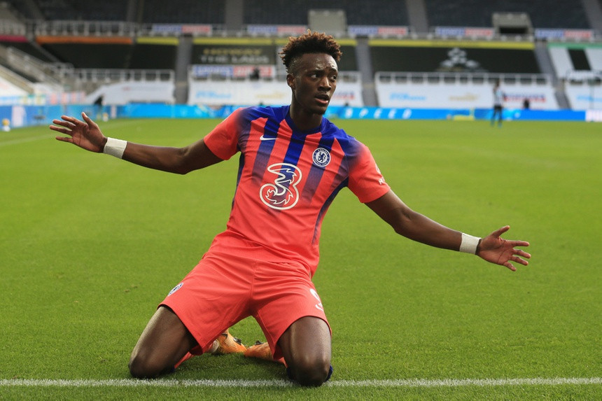 Hạ Newcastle, Chelsea lần đầu lên đỉnh Ngoại hạng Anh dưới thời Lampard