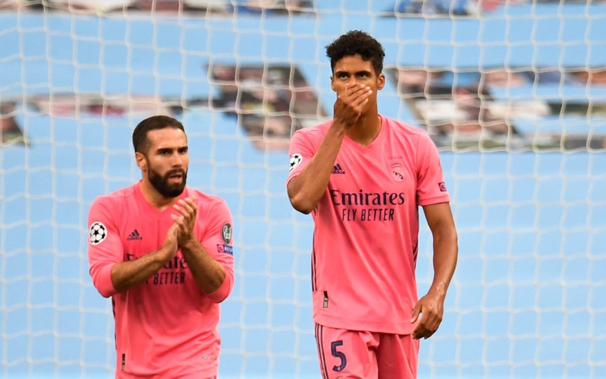 Varane có màn trình diễn tệ hại khó tin.