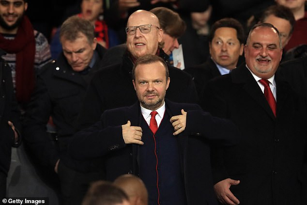 Ed Woodward và một trong các chủ sở hữu M.U, Avram Glazer
