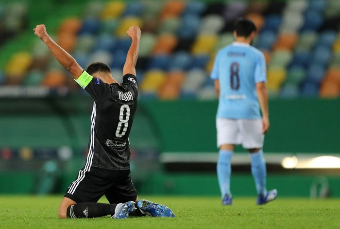 Man City phải dừng cuộc chơi ở tứ kết sau trận thua Lyon