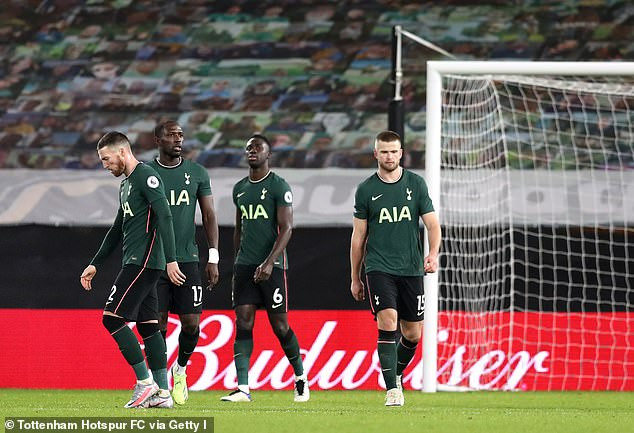 Tottenham lại rơi điểm, Mourinho nổi cơn tam bành