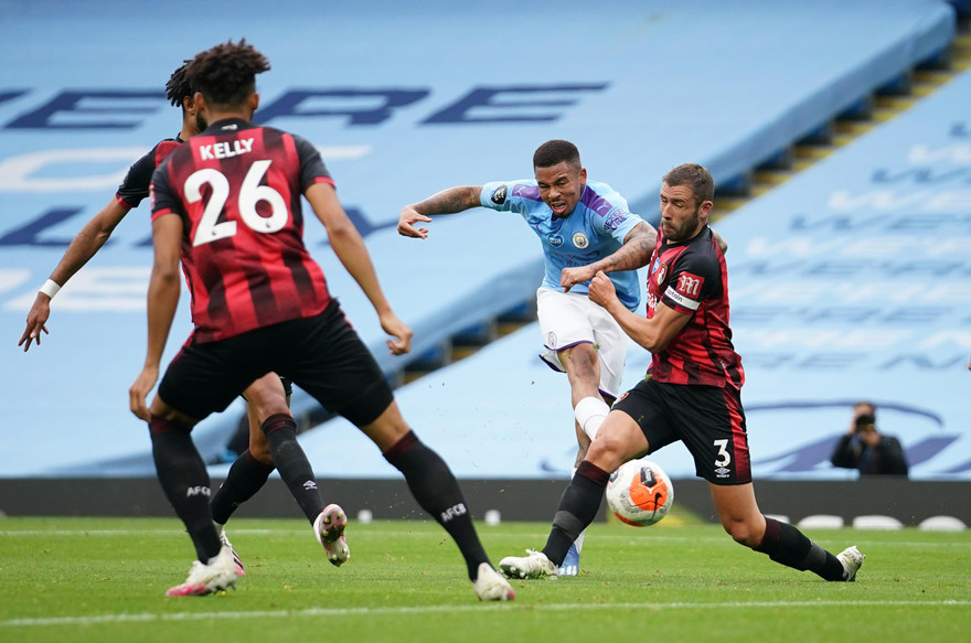 Gabriel Jesus ghi bàn ở trận thứ 3 liên tiếp.