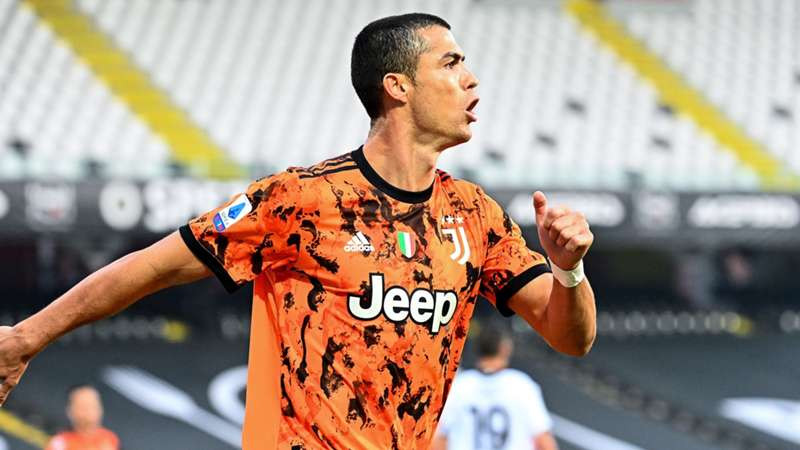 Tiền đạo Cristiano Ronaldo đã có trận đấu xuất thần khi trở lại đội hình Juventus