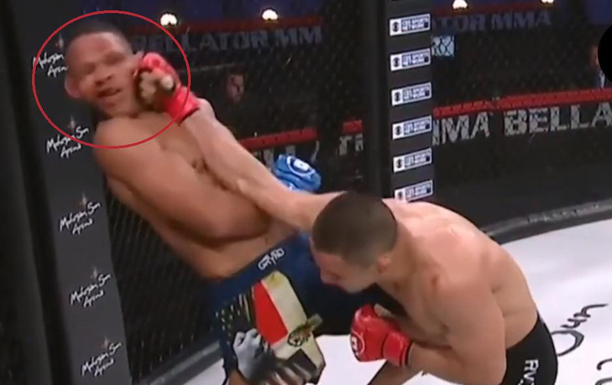 Cận cảnh cú đấm knock-out uy lực của võ sĩ lập kỷ lục giải MMA