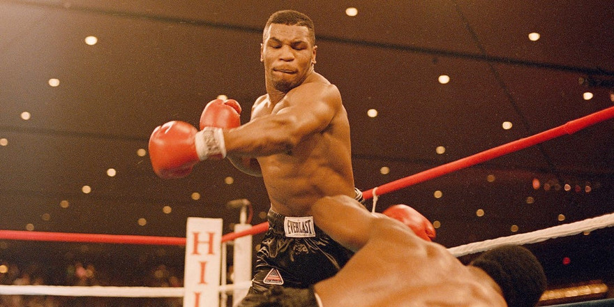 Mike Tyson sẵn sàng tái xuất.