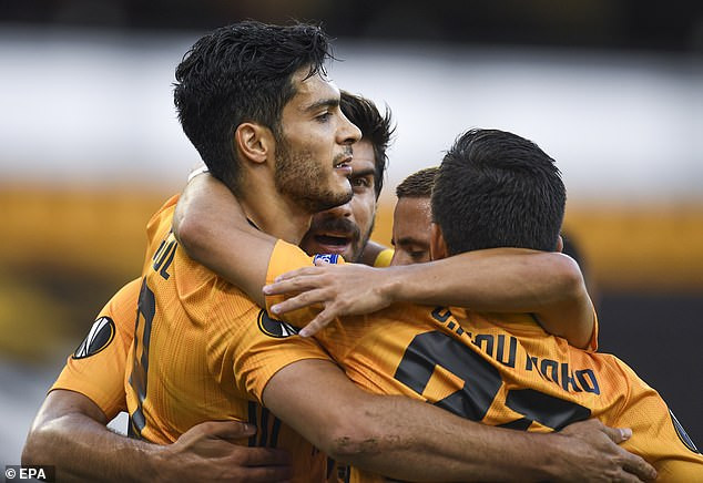 Wolves là đối thủ nguy hiểm của M.U.