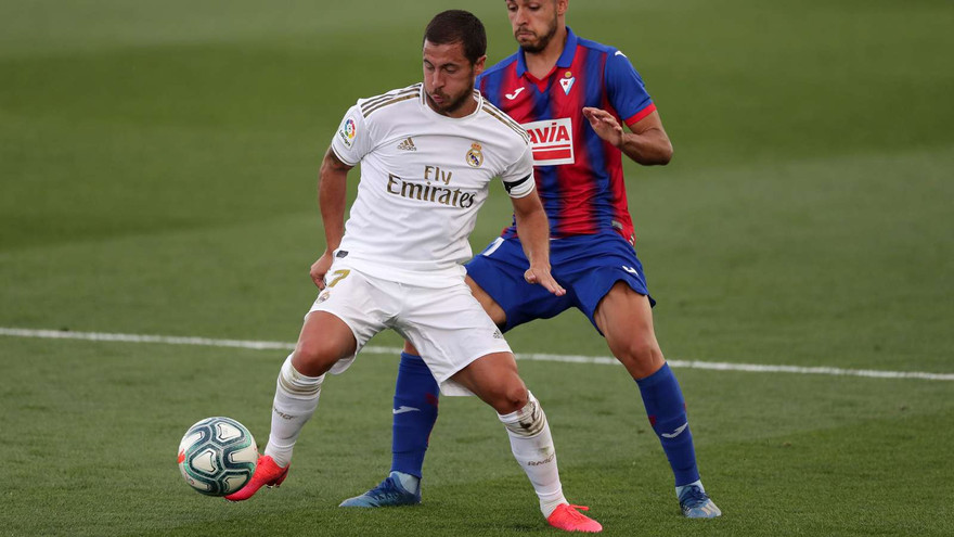 Eden Hazard có màn tái xuất ấn tượng.