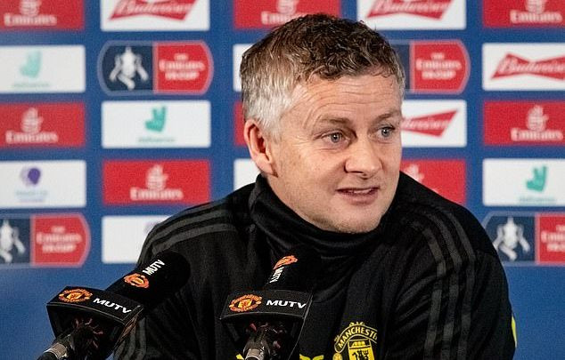 Bị chê không đủ uy dẫn dắt M.U, HLV Solskjaer phản pháo gay gắt