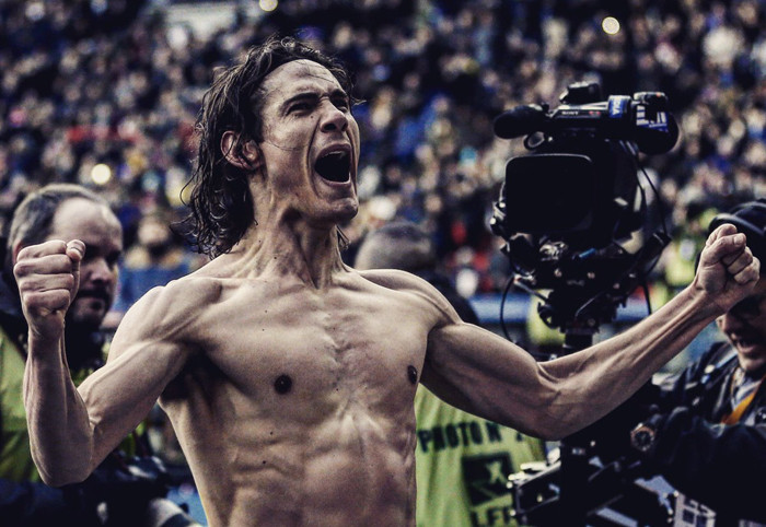 Giống Ronaldo, Cavani sở hữu hình thể như vị thần