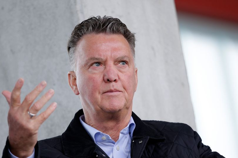 HLV Van Gaal tỏ ra khá gay gắt với Solskjaer