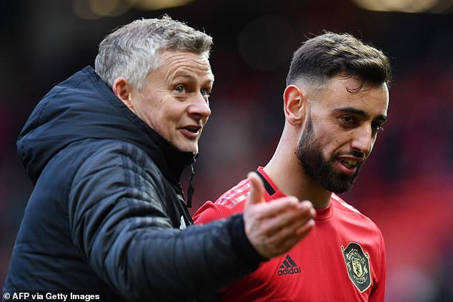 HLV Solskjaer phấn khích với sự tỏa sáng của Bruno Fernandes