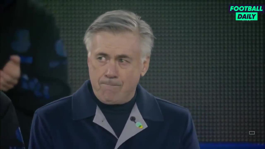 HLV Ancelotti khóc trong phút tưởng nhớ huyền thoại Maradona