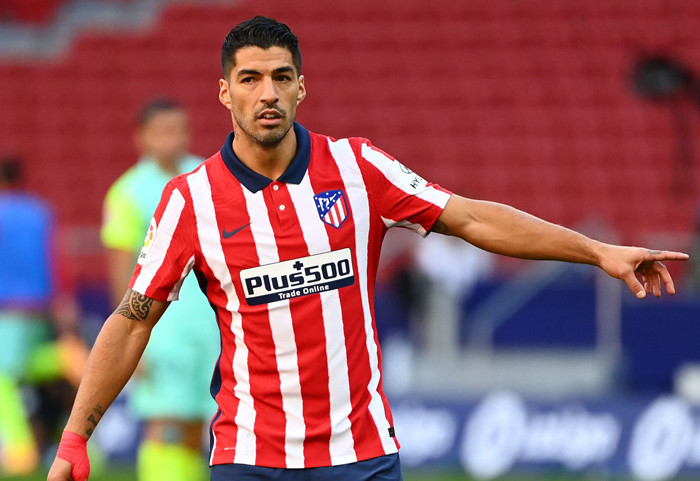 Suarez bỏ lỡ trận đấu với Brazil và Barca vì COVID-19