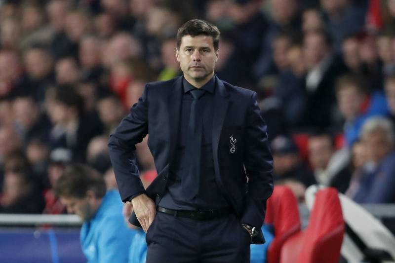 Mauricio Pochettino mở cửa chờ M.U
