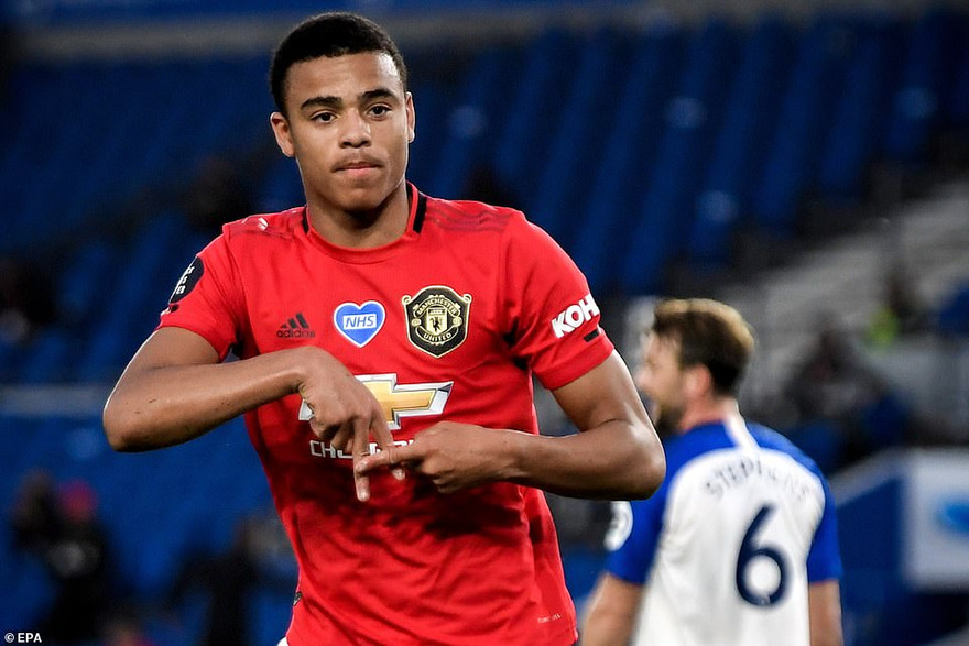 Mason Greenwood tỏa sáng rực rỡ trước Brighton.