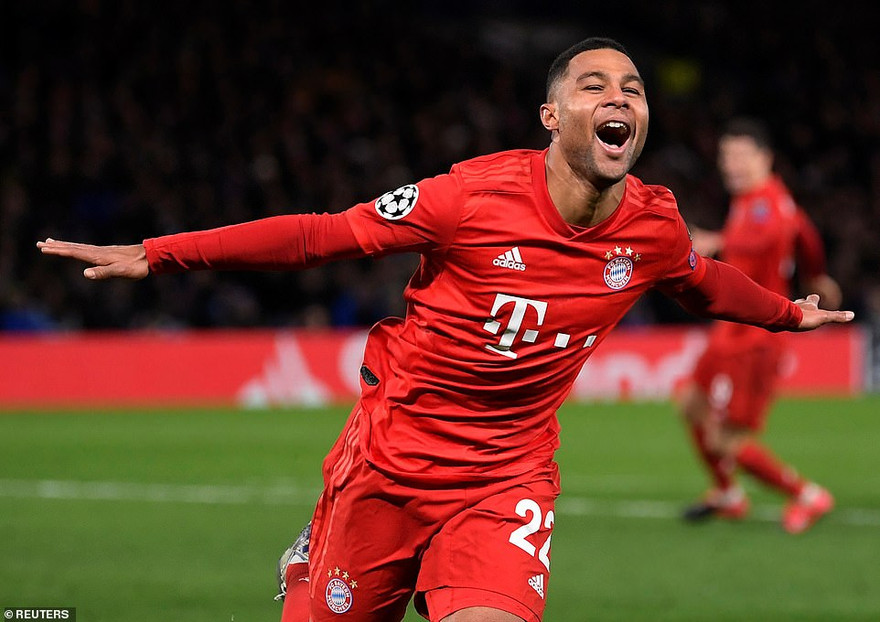  Serge Gnabry ăn mừng bàn thắng trước Chelsea.