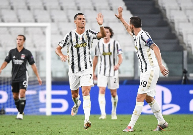 Juventus đã dừng cuộc chơi ở vòng 1/8 vì luật bàn thắng sân khách