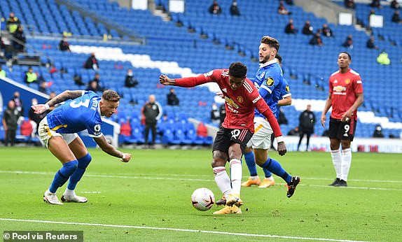 M.U thắng nghẹt thở Brighton: 'Thần tài' VAR 