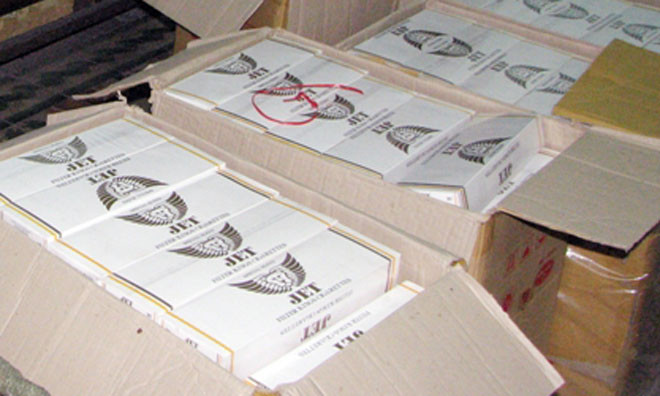 Riêng năm 2012, thuốc lá lậu đã gây thất thu ngân sách lên tới 6.500 tỷ đồng. Ảnh minh họa.