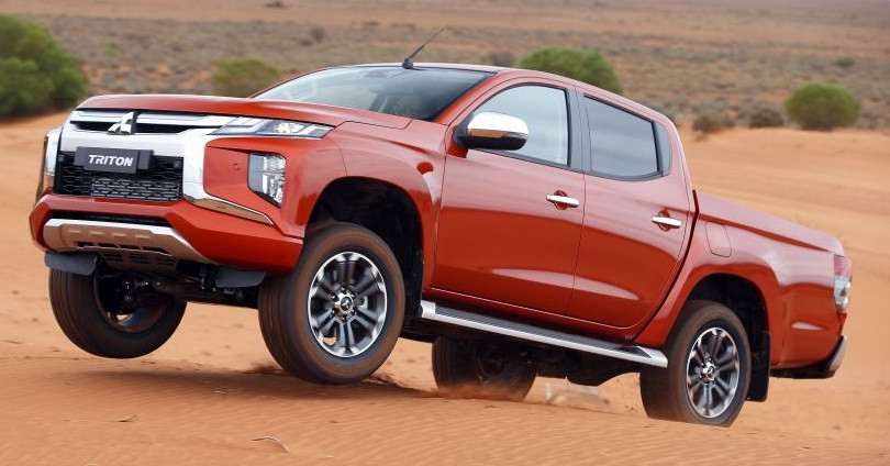Mitsubishi Triton 2019 ra mắt tại Thái Lan.
