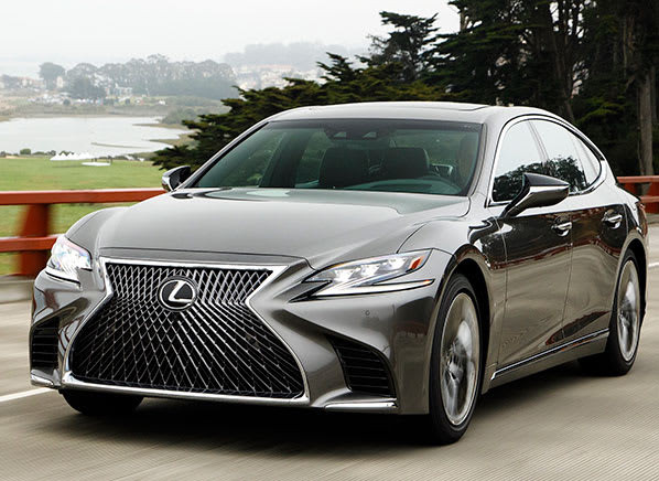 Lexus đang gặp khó khăn khi nhập khẩu các mẫu xe về Việt Nam. Ảnh: Consumer Reports.