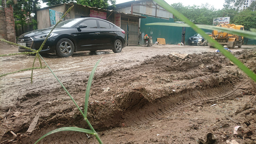 Đường Nguyễn Cảnh Dị biến thành "con đường đau khổ" trong nhiều năm.