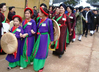 Câu lạc bộ Quan họ măng non