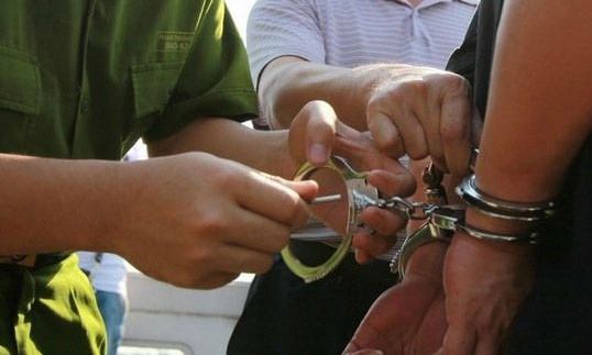 Bắt Giám đốc Cty Lương thực Vĩnh Long 