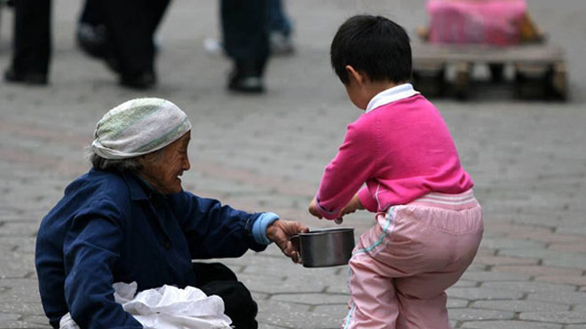 Việc làm nhỏ, góp yêu thương Bức ảnh khiến người xem có nhiều cảm xúc. 