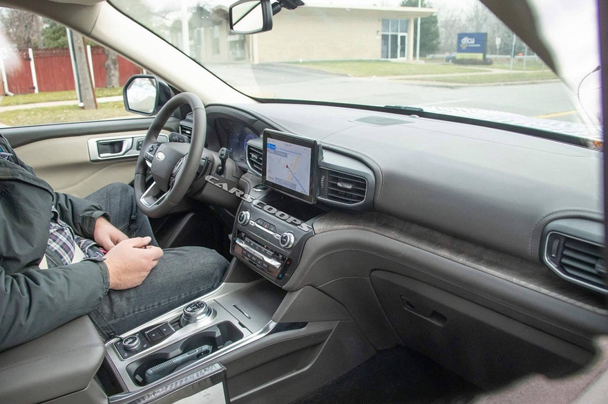 Ford Explorer 2020 lộ diện nội thất.