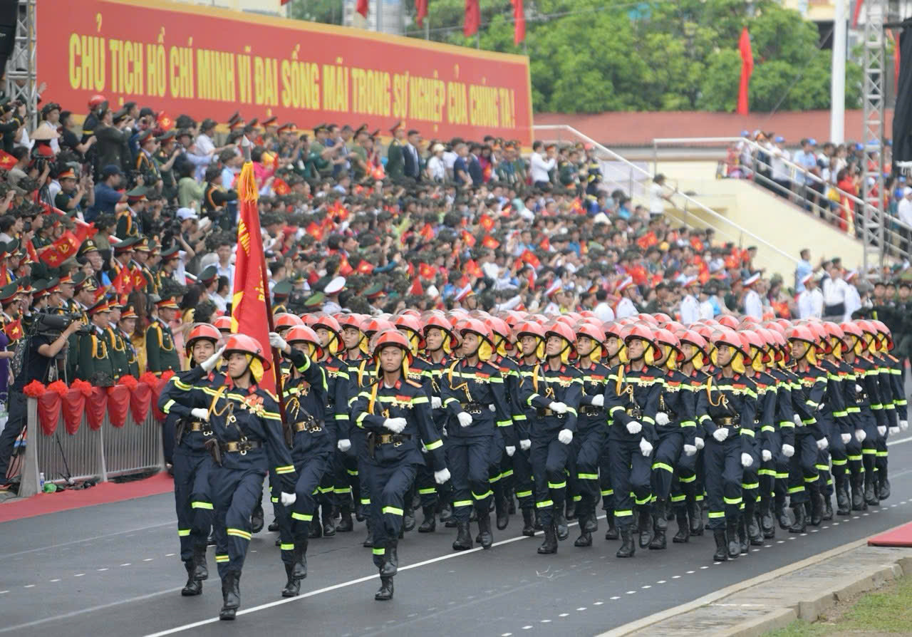 Lực lượng Công an tiên phong, gương mẫu trong thực hiện sắp xếp, tinh gọn tổ chức bộ máy. Ảnh: Như Ý