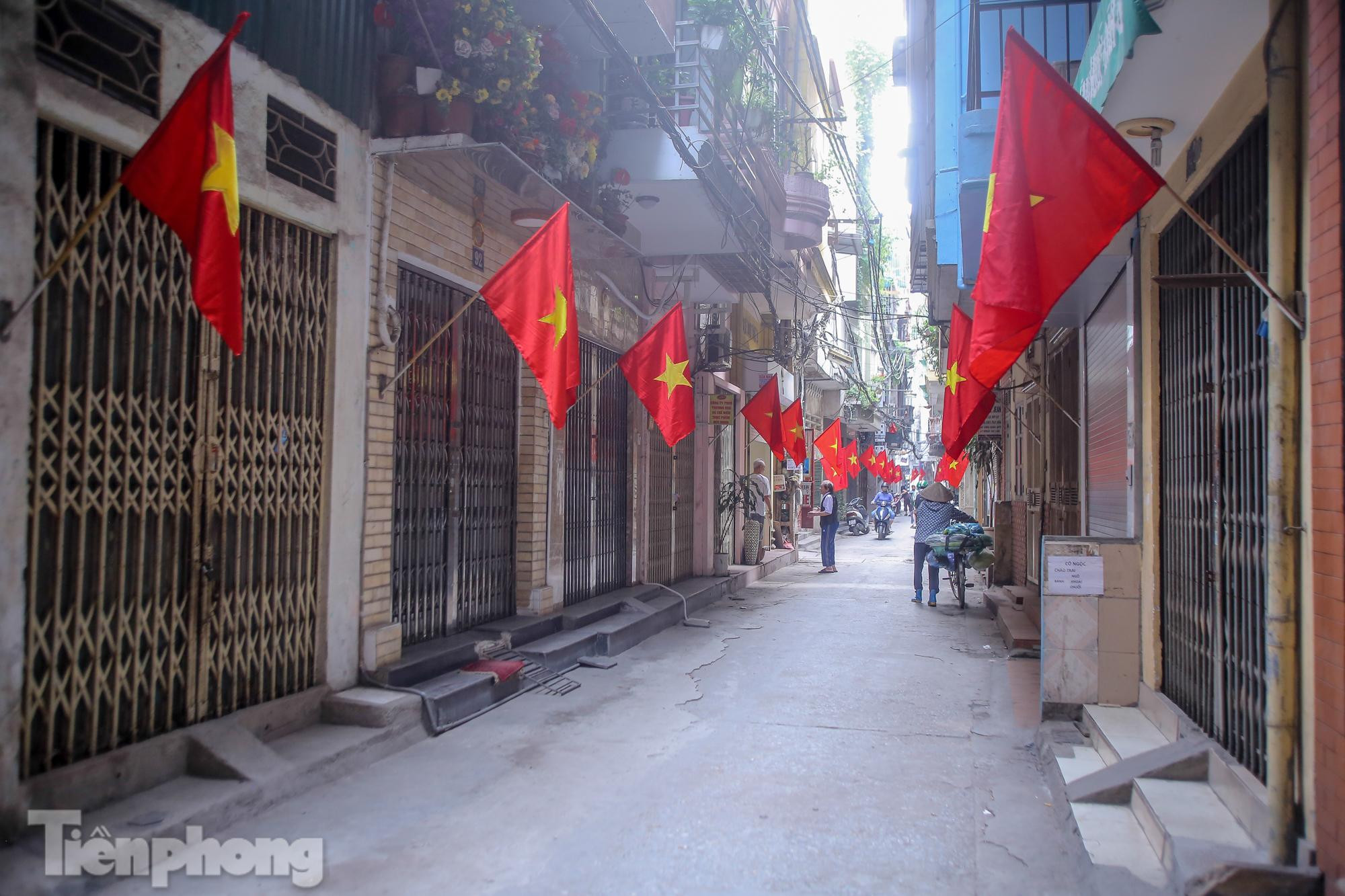 Tưng bừng diễn ra các sản phẩm yêu nước nhân kỷ niệm 80 năm Cách mạng Tháng Tám và Quốc khánh 2-9 17 Tưng bừng diễn ra các sản phẩm yêu nước nhân kỷ niệm 80 năm Cách mạng Tháng Tám và Quốc khánh 2-9