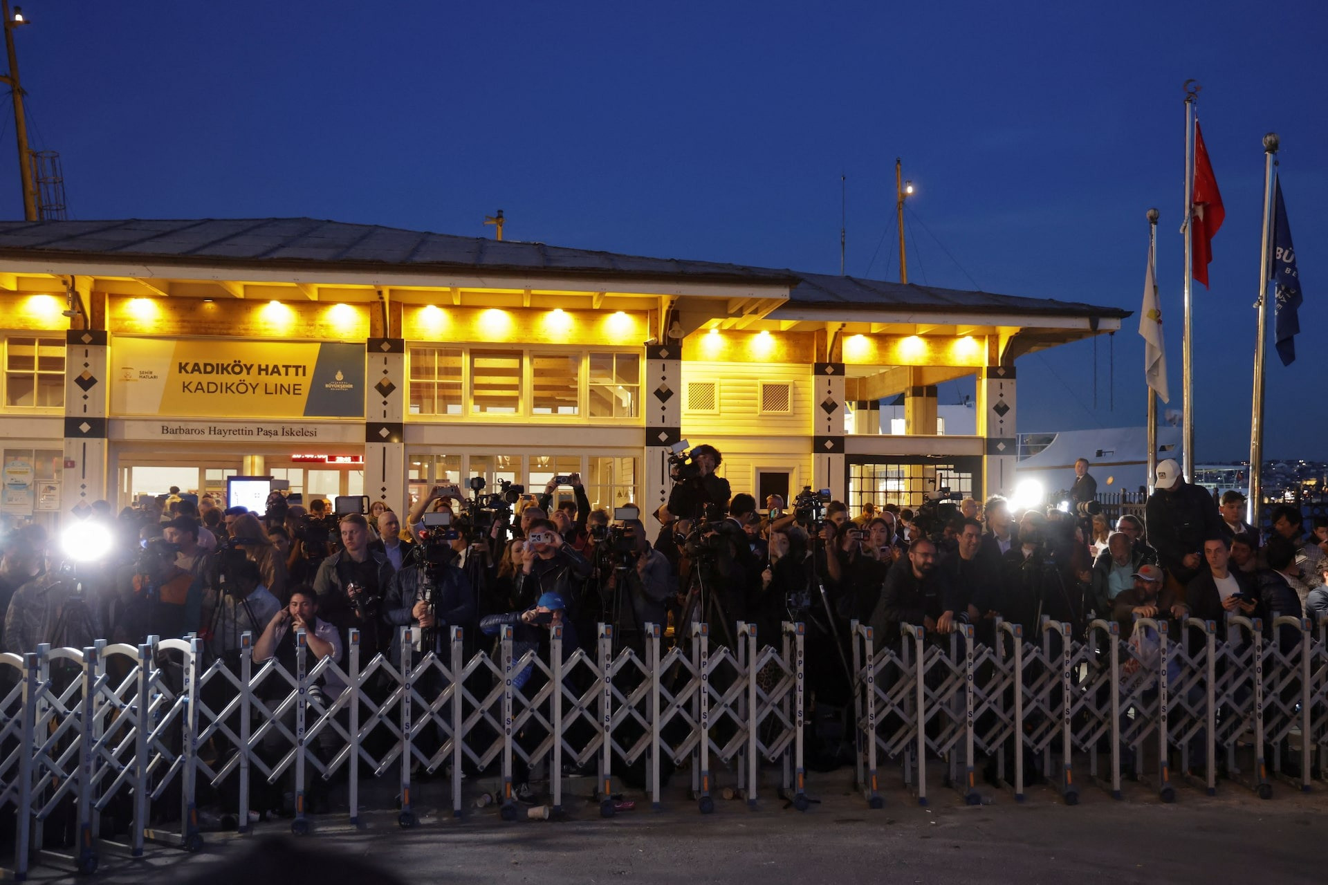 Eshakda sikish yoqimli