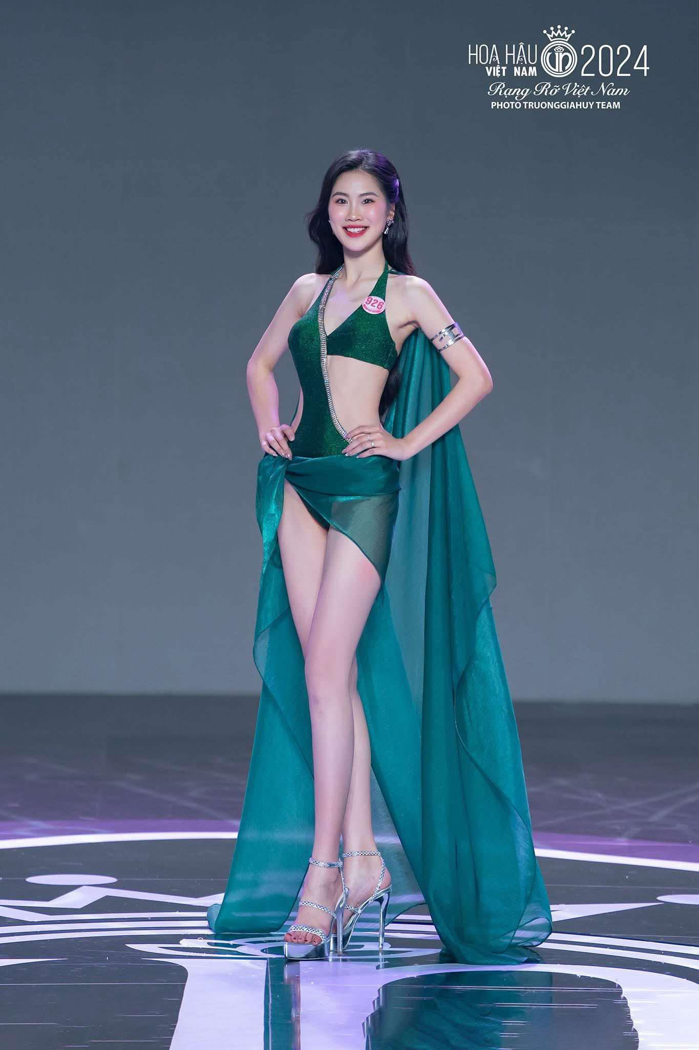 Người đẹp gây ấn tượng với chiều cao 1,75m và từng đạt danh hiệu Á khôi 1 cuộc thi Sinh viên Thanh lịch Toàn quốc năm 2024.