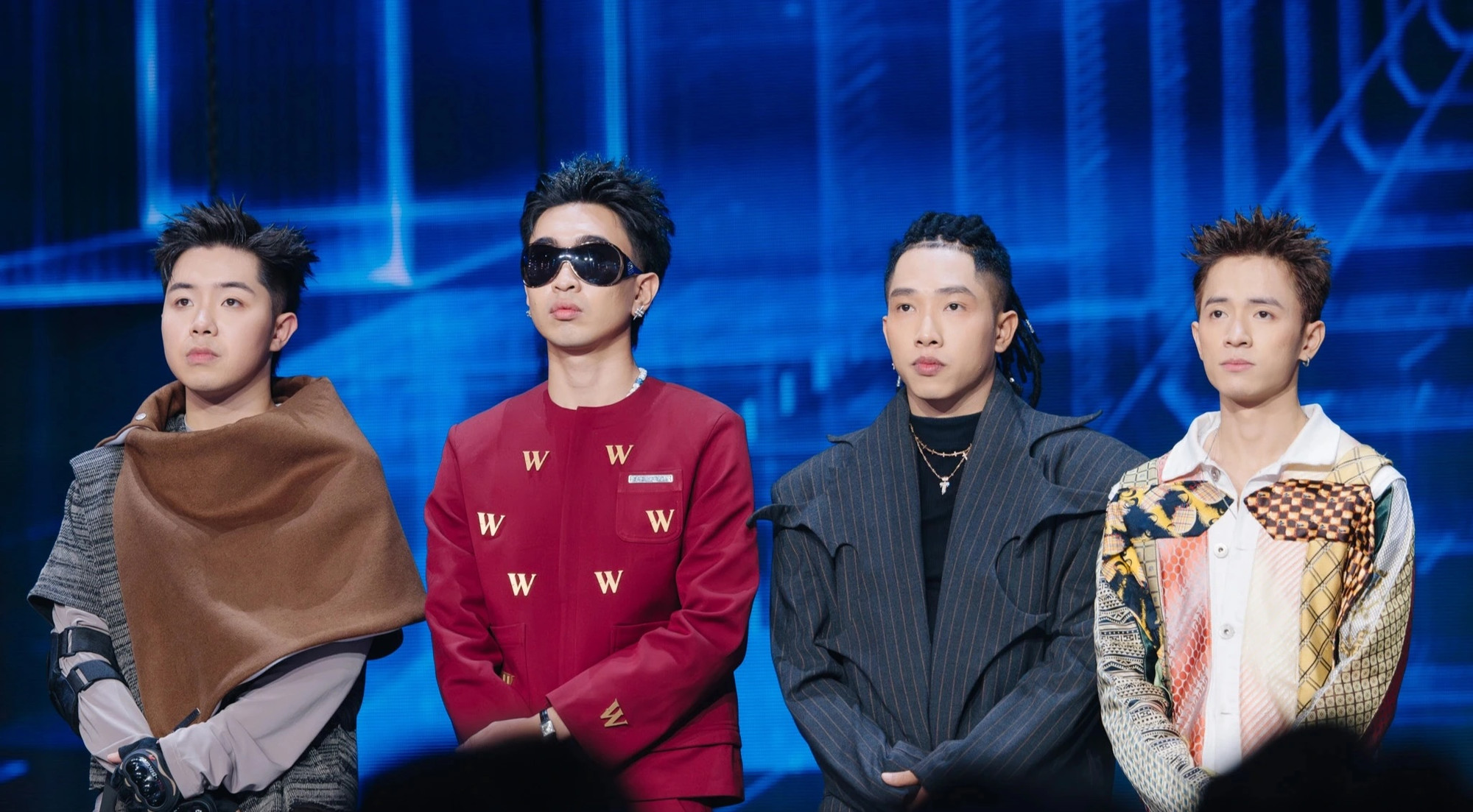 4 thí sinh Mason Nguyễn, Willistic, Ngắn và 7dnight (từ trái sang). 4 thí sinh Mason Nguyễn, Willistic, Ngắn và 7dnight (từ trái sang).