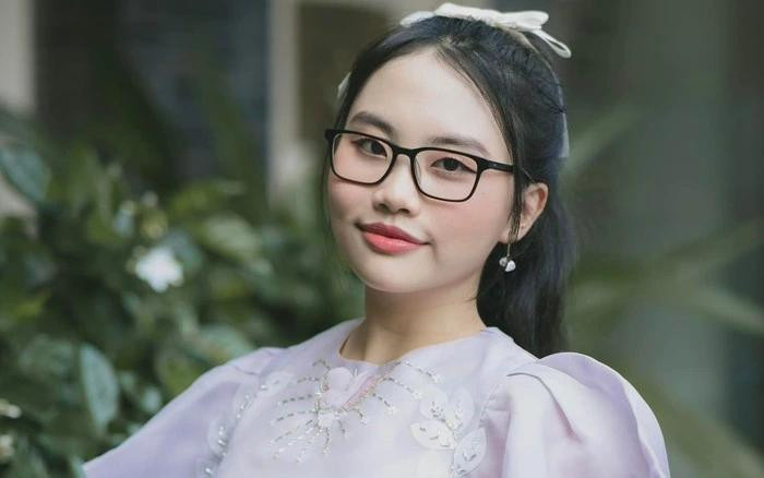 Hoàng Thùy Linh và Phương Mỹ Chi đã góp công lớn để đưa các sản phẩm pha trộn âm nhạc truyền thống - hiện đại đến gần khán giả. Hoàng Thùy Linh và Phương Mỹ Chi đã góp công lớn để đưa các sản phẩm pha trộn âm nhạc truyền thống - hiện đại đến gần khán giả.