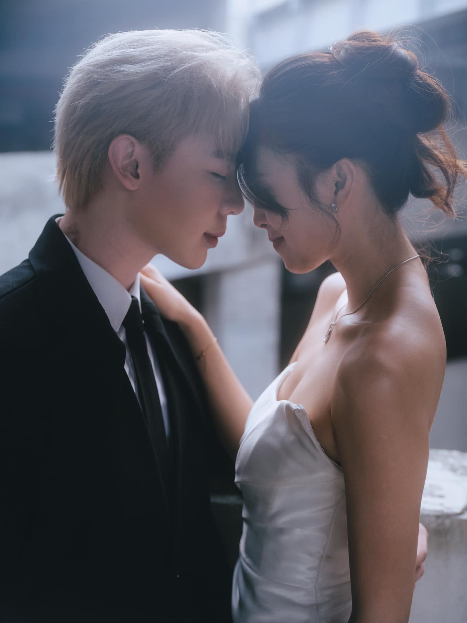 Khi Erik và Quang Hùng hụt hơi, Hòa Minzy bứt phá mạnh mẽ.