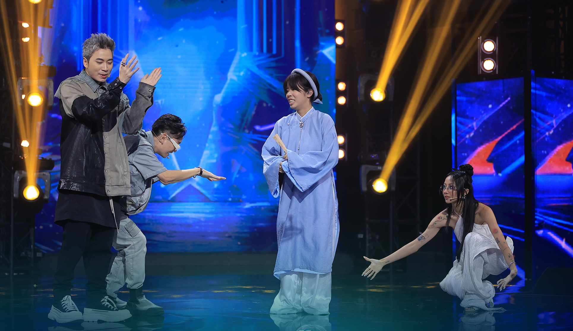 Cô gái sinh năm 2006 khuấy đảo chương trình.