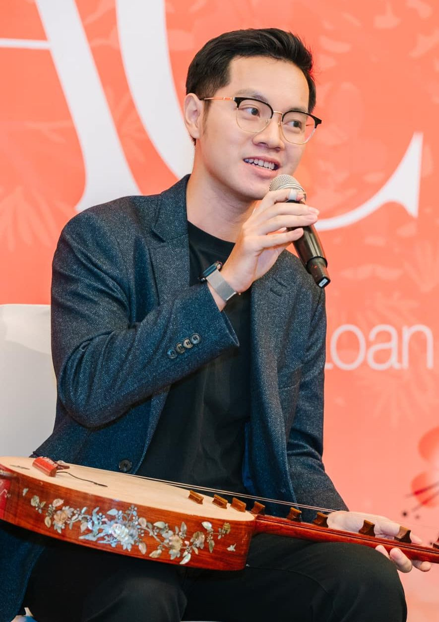 Cao Bá Hưng và Lê Thiện Hiếu sau 8 năm. Cao Bá Hưng và Lê Thiện Hiếu sau 8 năm.