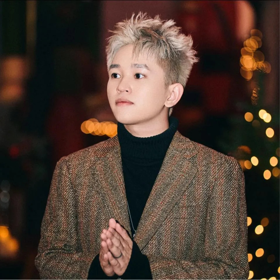 B Ray - 1 trong 4 HLV của Rap Việt mùa 3. B Ray - 1 trong 4 HLV của Rap Việt mùa 3.