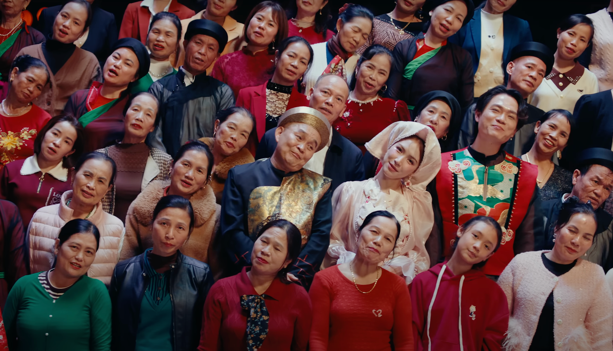 Giống Trúc Nhân, Hòa Minzy đang tập trung đầu tư cho các MV.