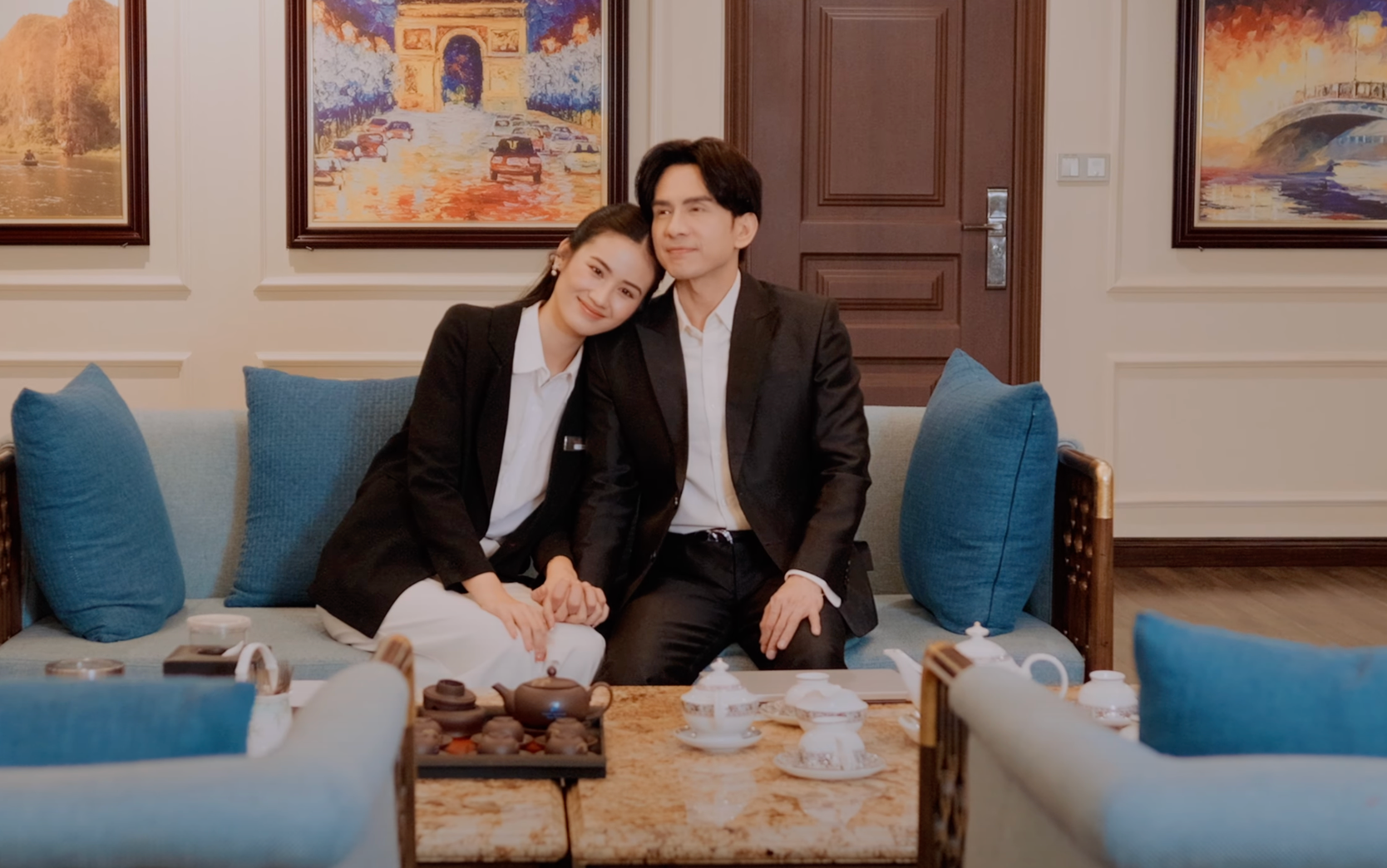 Đan Trường trở lại với MV sở trường màu sắc cổ trang.