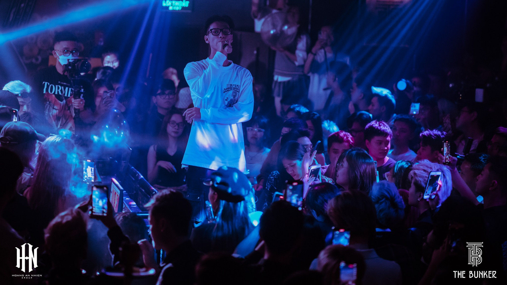 Chỉ với bản remake, MCK đã gây khuynh đảo làng nhạc.