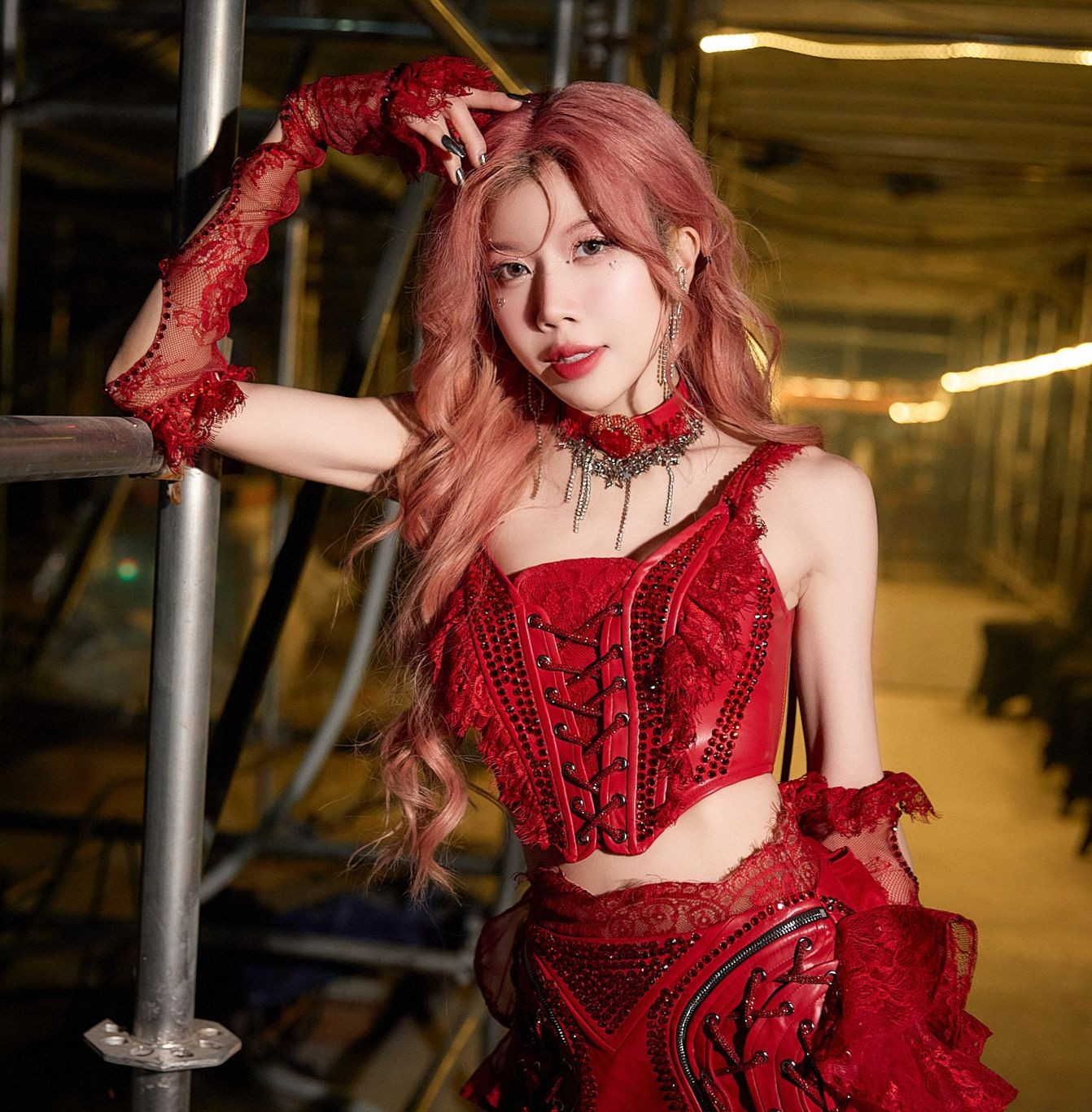 Visual là điểm sáng nhất trong MV mới của Trang Pháp.