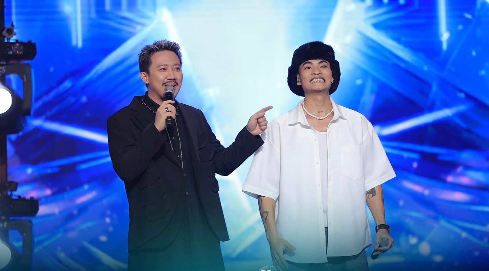 Mikelodic là rapper ít nhiều có tên tuổi, trước khi đi thi Rap Việt. Tại Rap Việt mùa 3, Mikelodic chọn những chủ đề về quê hương, tinh thần yêu nước, do đó được lòng số đông khán giả. Mikelodic sẵn sàng gác lại những chủ đề gai góc để làm mềm mại, phù hợp với sân khấu Rap Việt. Đó là yếu tố để Mikelodic có hy vọng lớn giành ngôi quán quân.